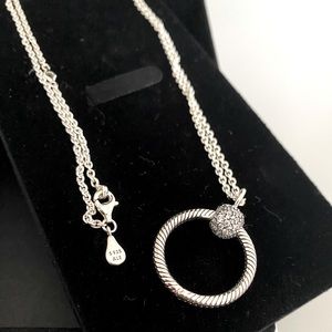 Cable Chain Necklace with O pendant